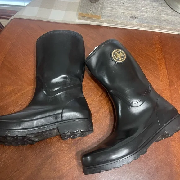 Tory Burch  Maureen Rain Boots *Read* - Picture 13 of 13
